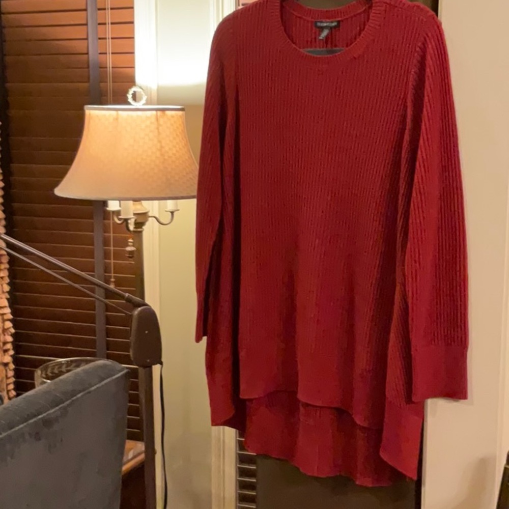 Fabulous Eileen Fisher ribbed long lightweight sweater.  Beautiful, like new. L.